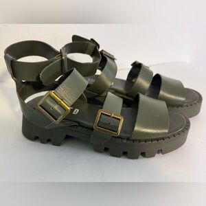 Silent D Chunky Army Green Strappy Sandals Brass Buckles Lug Soles Size 6.5